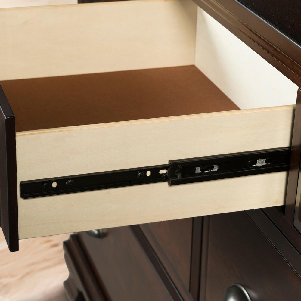 Mayberry Hill Canton 7-Drawer Dresser in Cherry, , large