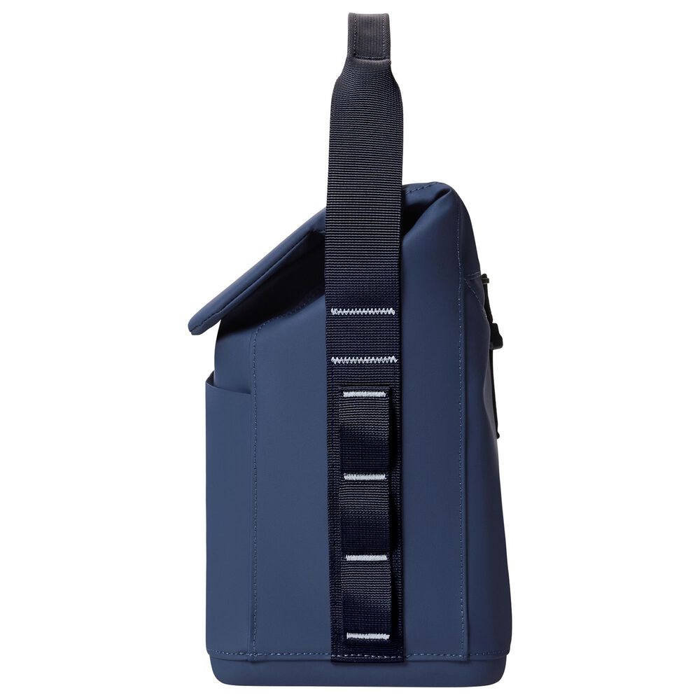 YETI Daytrip 6L Insulated Lunch Bag in Classic Navy, , large