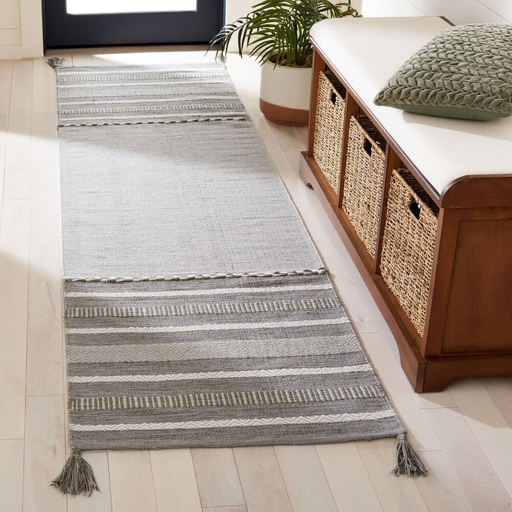 Safavieh Montauk MTK215F 2&#39;6&quot; x 6&#39; Grey and Ivory Runner, , large