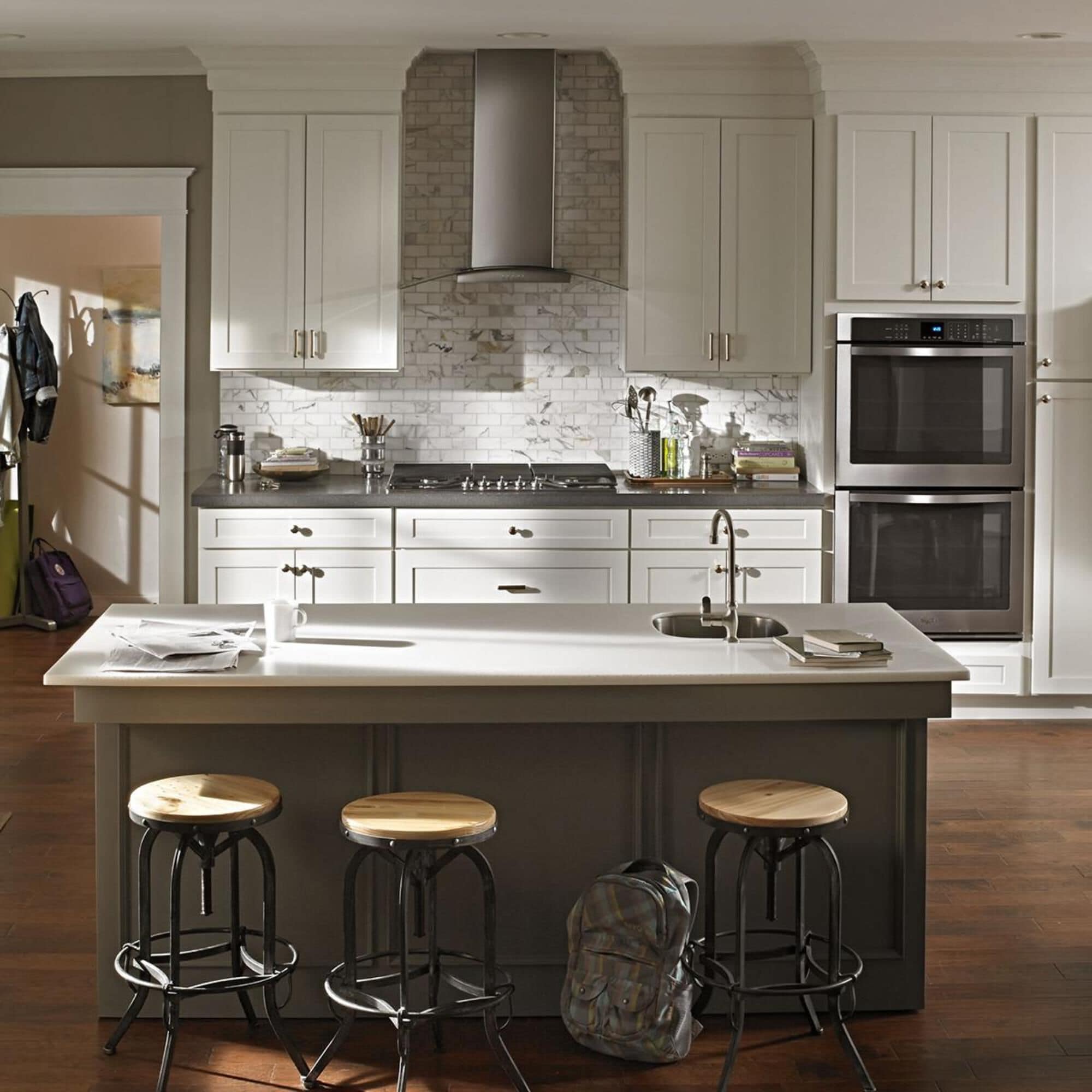 Whirlpool glass store range hood