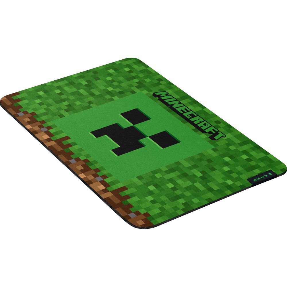 Razer Gigantus V2 Medium Soft Gaming Mouse Mat with Minecraft Edition in Green, , large