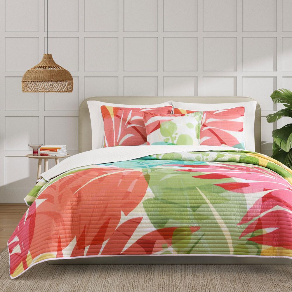 J. Queen New York Tiki 2-Piece Twin/Twin XL Quilt Set in Fuchsia, , large