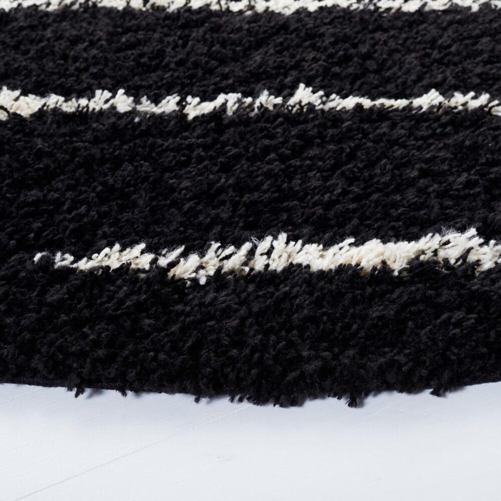 Safavieh Venus Shag VNS604Z 6&#39;7&quot; Round Black and Ivory Area Rug, , large