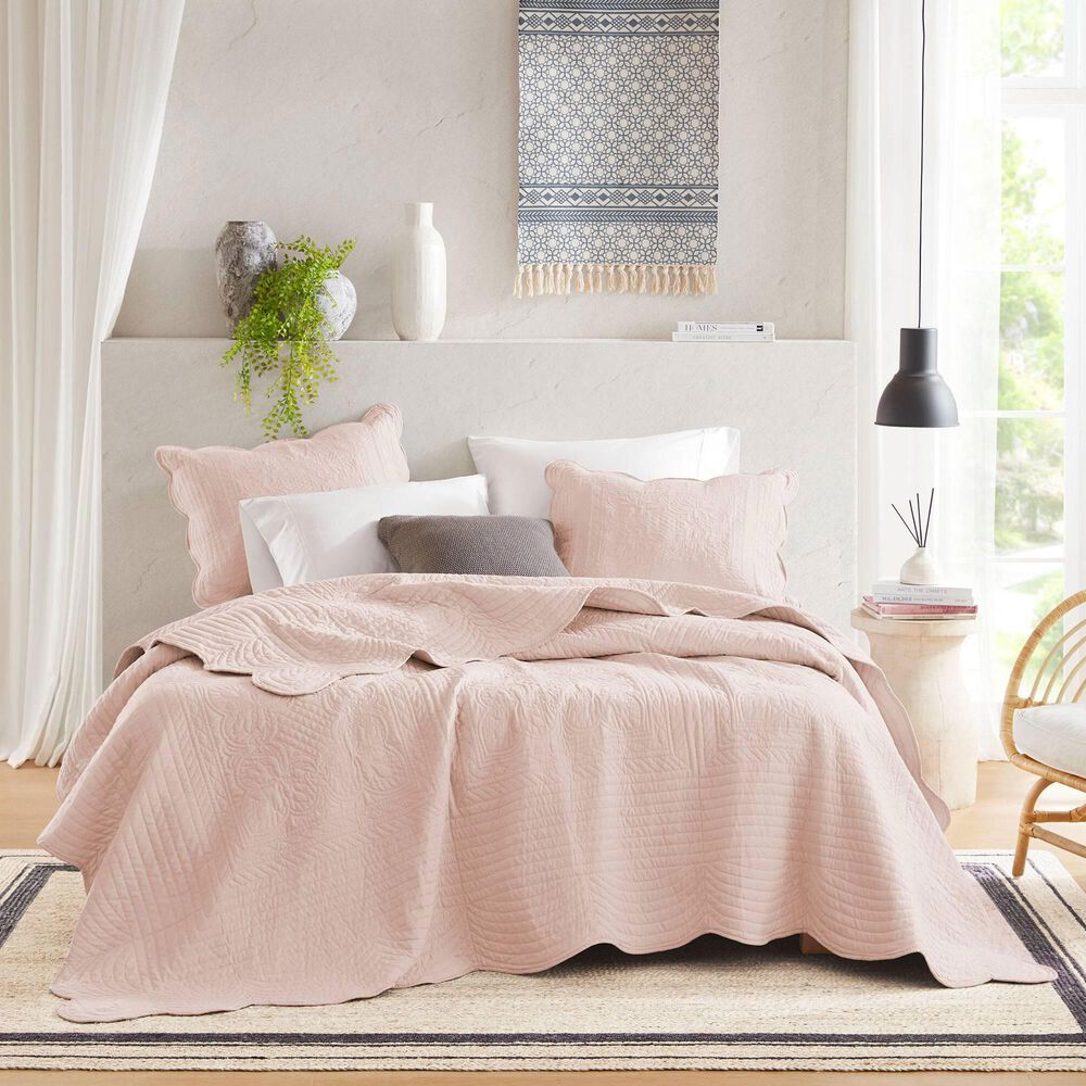 Hampton Park Tuscany 3-Piece California King Quilt in Blush, , large