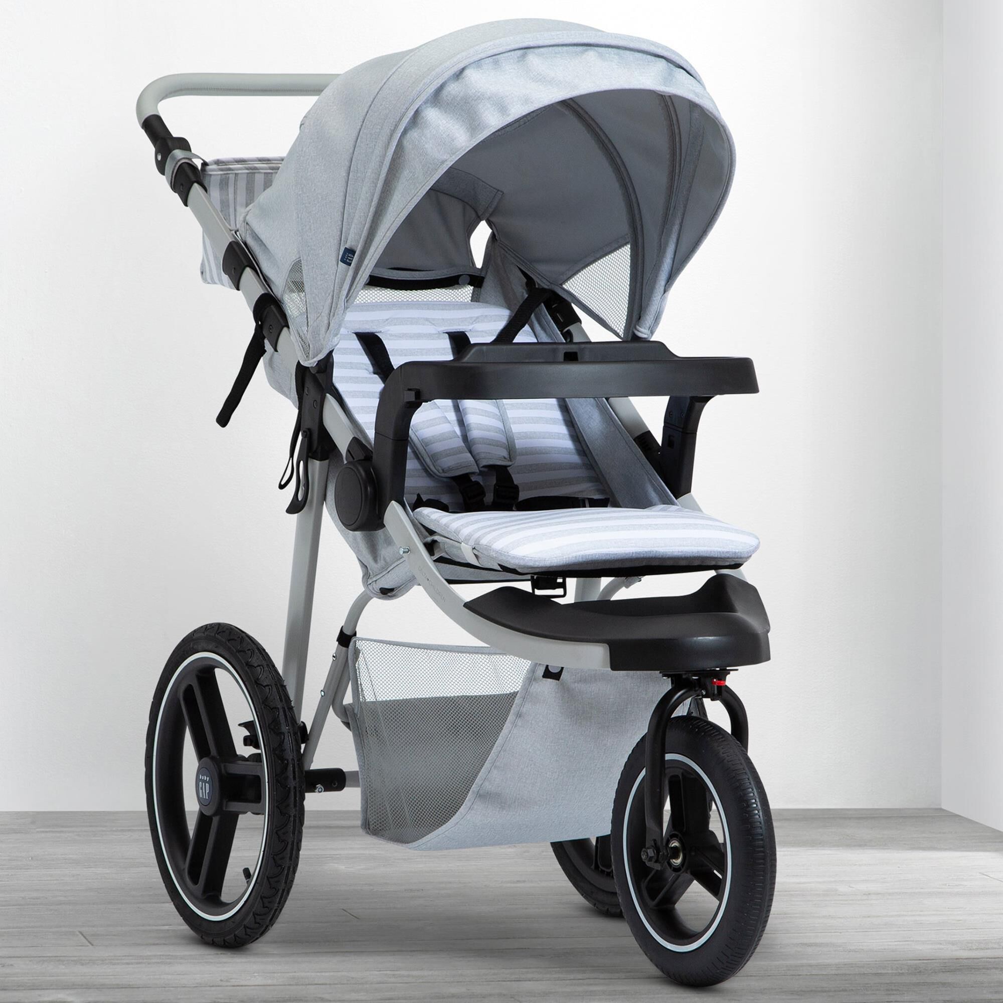 Jeep stroller hot sale with speakers