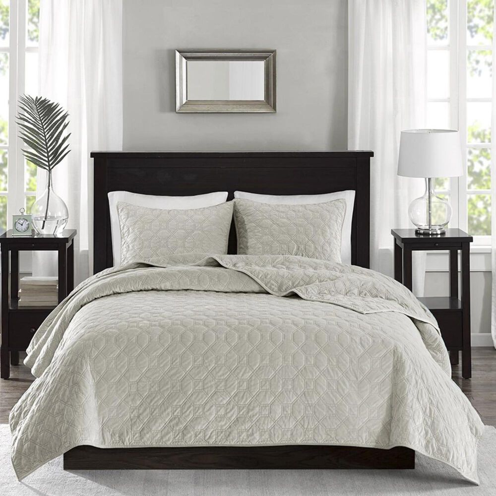 Goldstar Bedding Harper Velvet 3-Piece Queen Coverlet Set in Ivory, , large