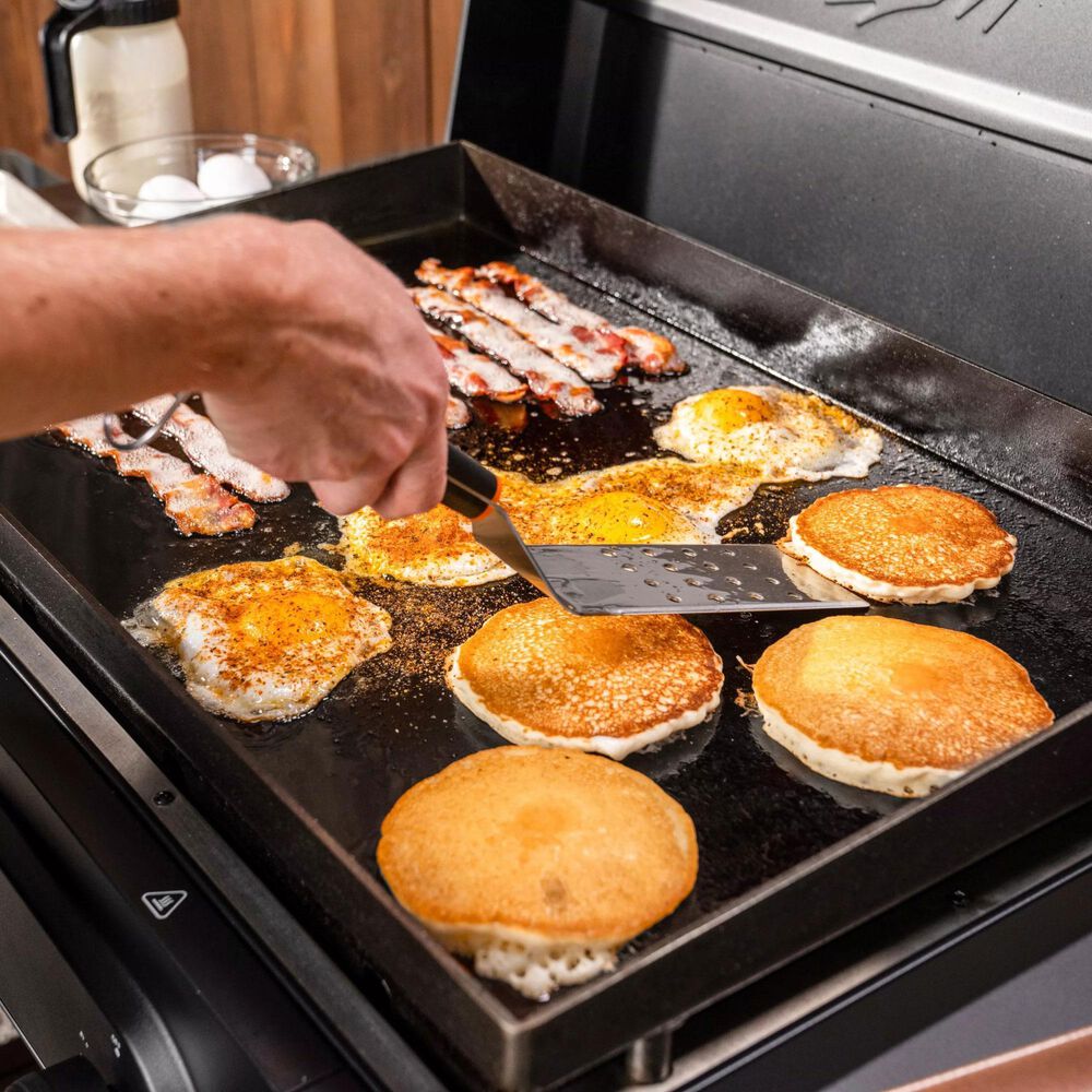 Traeger Grills Irontop 2-Burner Flattop Grill in Black, , large