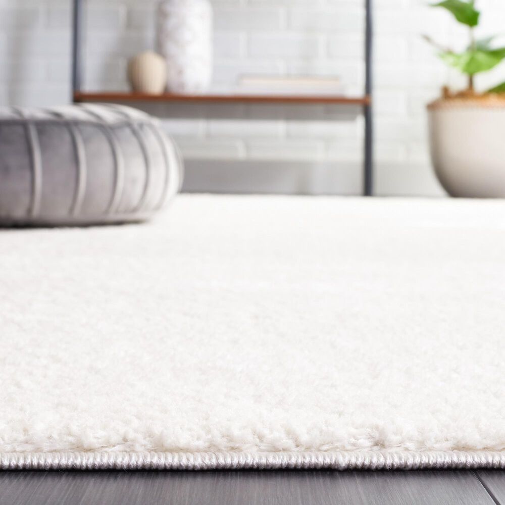 Safavieh Melody 4&#39; x 6&#39; Ivory Area Rug, , large