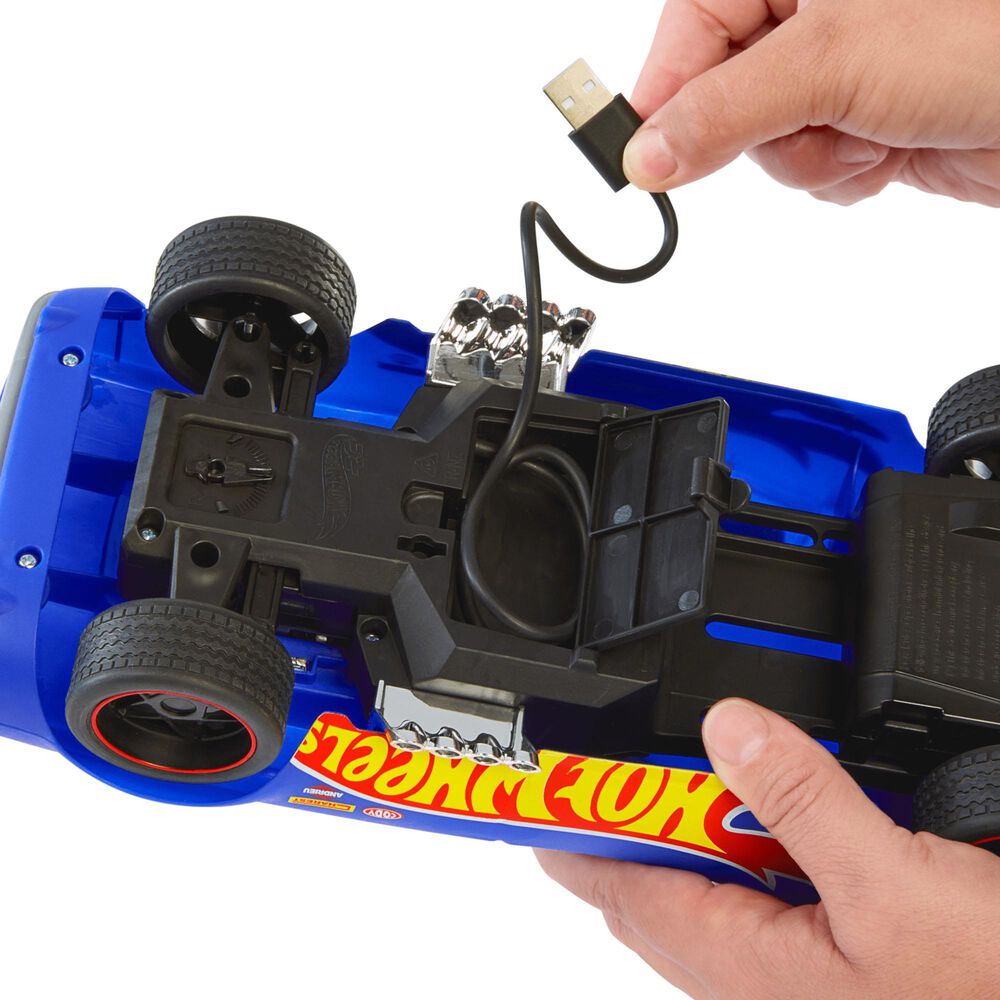 Hot Wheels 1:16 scale Rodger Dodger RC Vehicle with Controller and USB Cable, , large