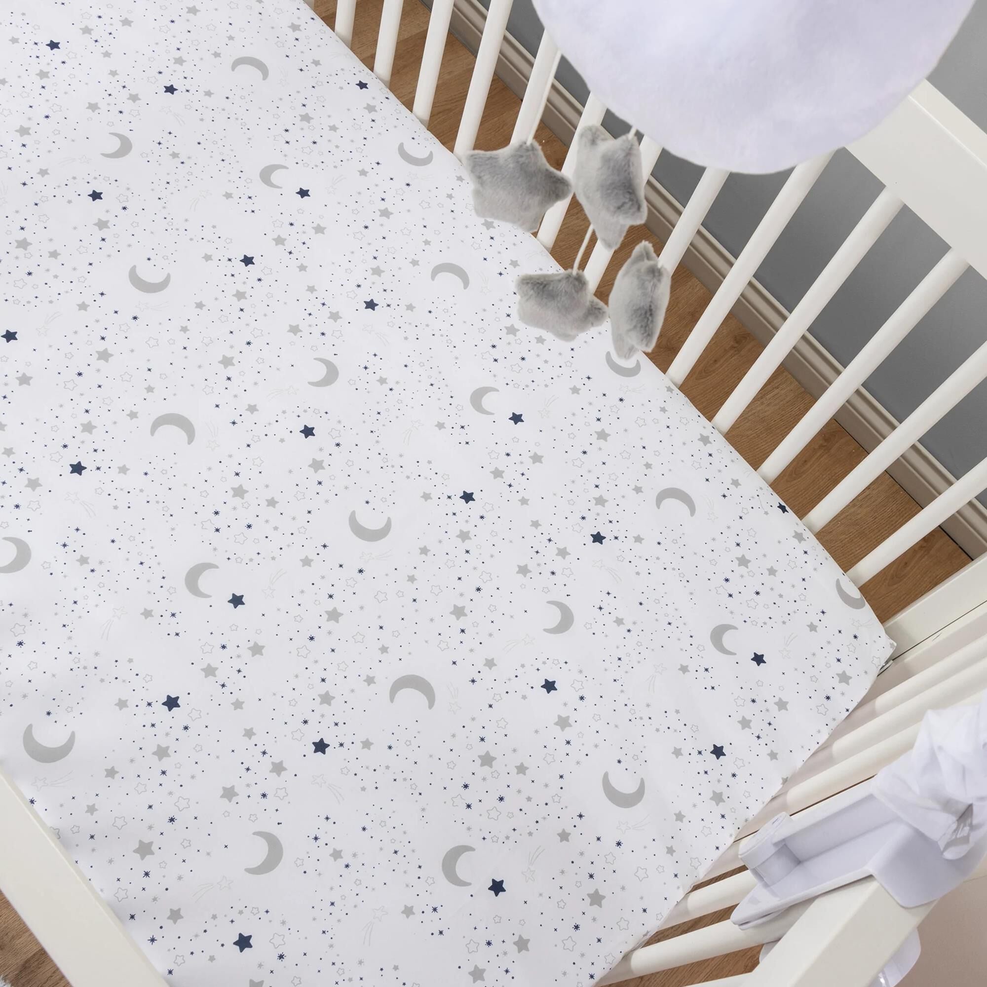Star crib hot sale bedding set