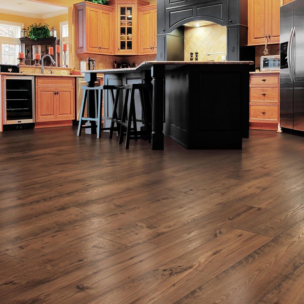 Mohawk Rare Vintage Cedar Chestnut Laminate, , large