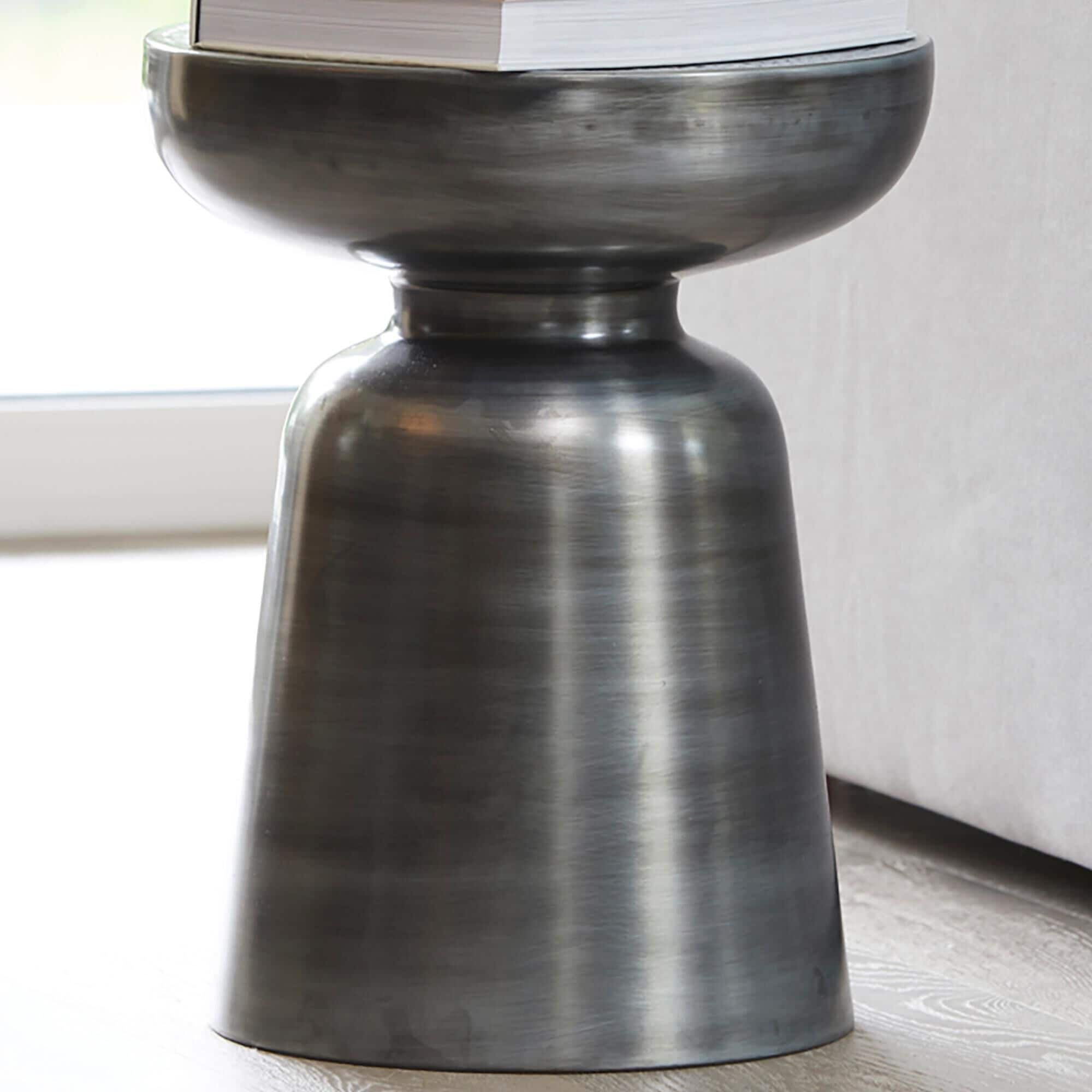 Moe's Home Collection Blair Accent Table - Thumbnail 4