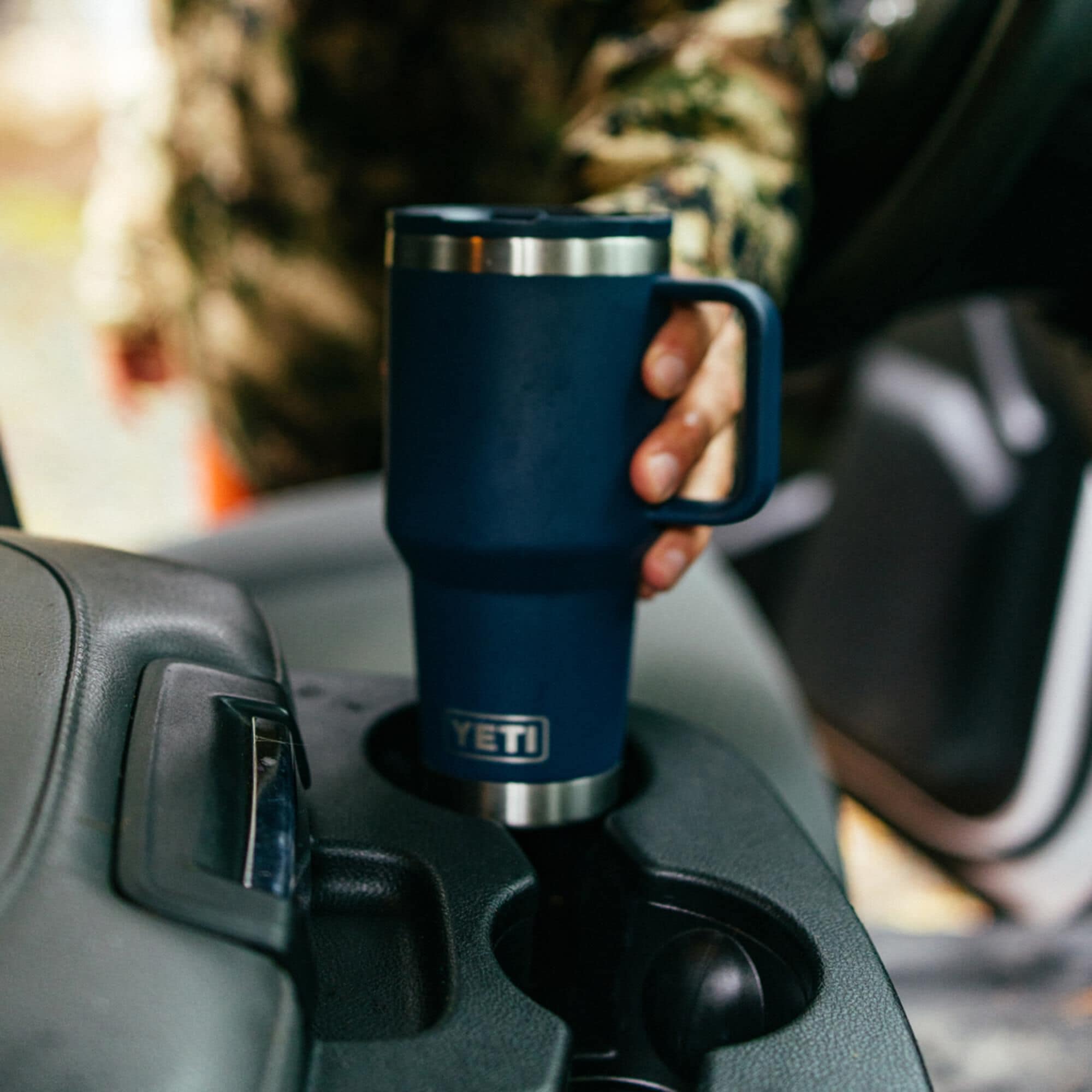 YETI Rambler 30 Oz Travel Mug with StrongHold Lid in Navy