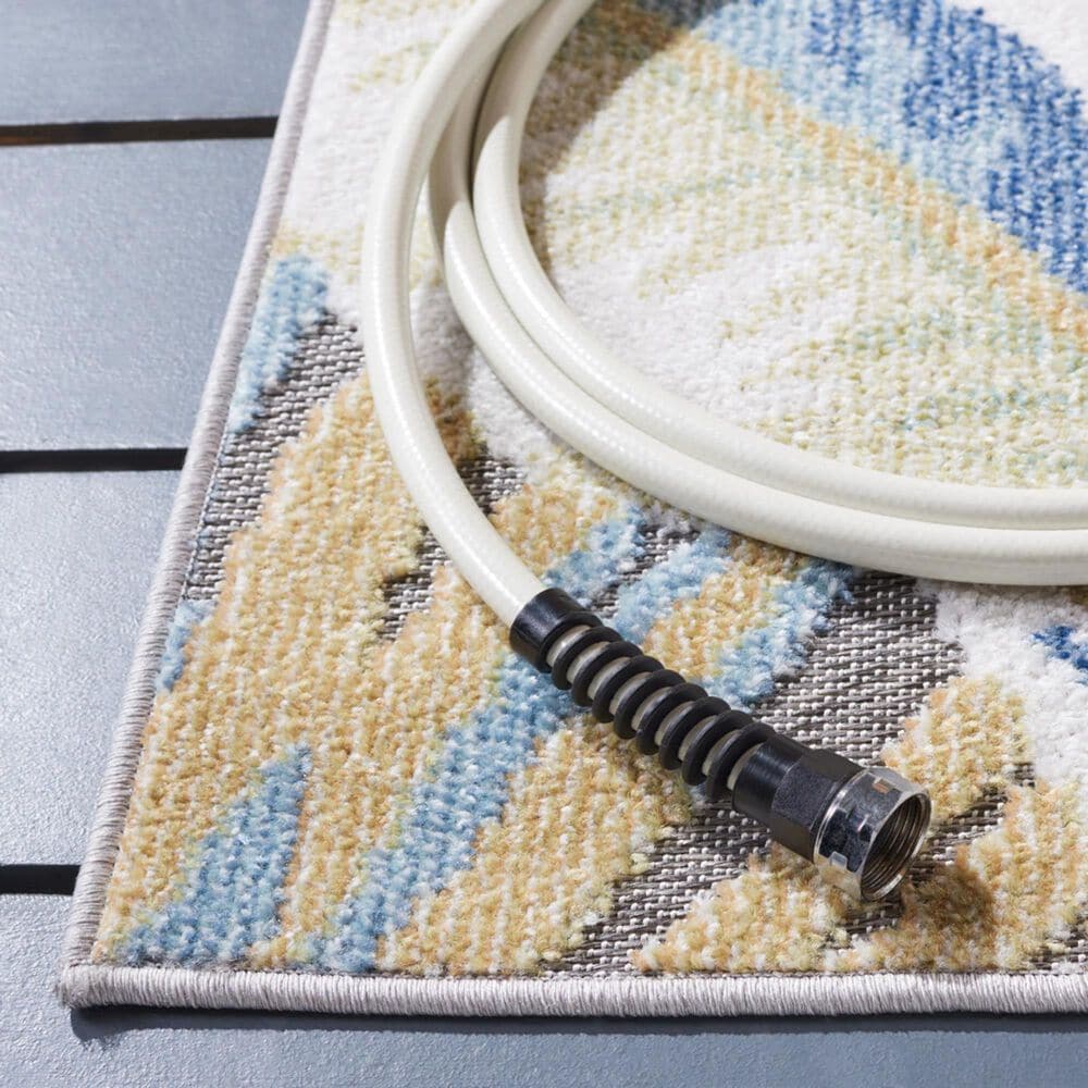 Safavieh Sarasota 4&#39;5&quot; x 6&#39;5&quot; Light Green and Navy Indoor/Outdoor Area Rug, , large