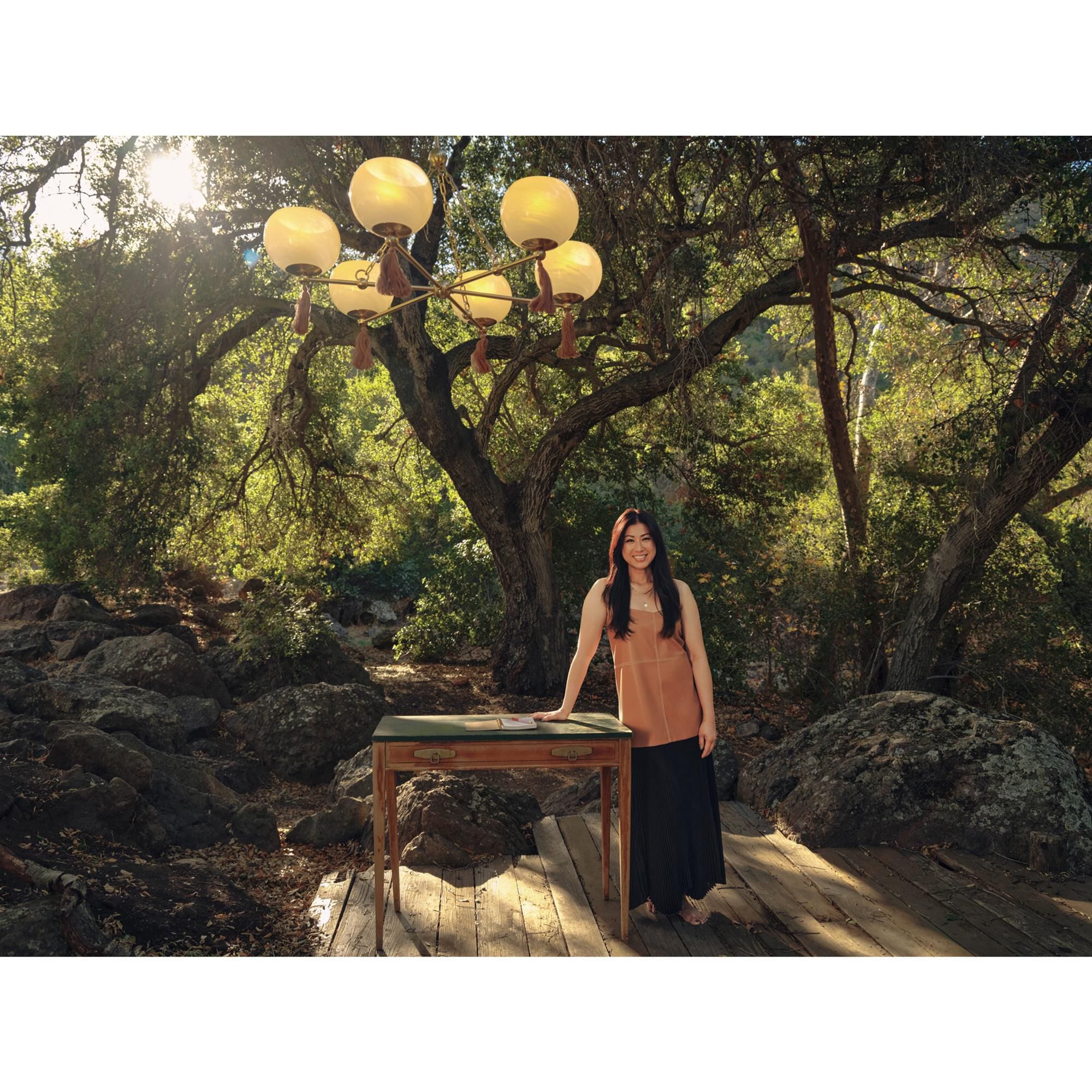 Mitzi Lighting Niya 6-Light Chandelier in Aged Brass