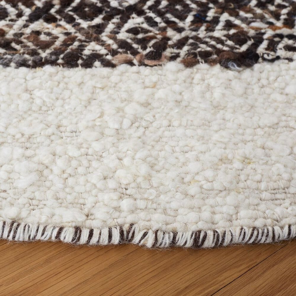 Safavieh Natura NAT329Z 6&#39; Round Black and Ivory Area Rug, , large