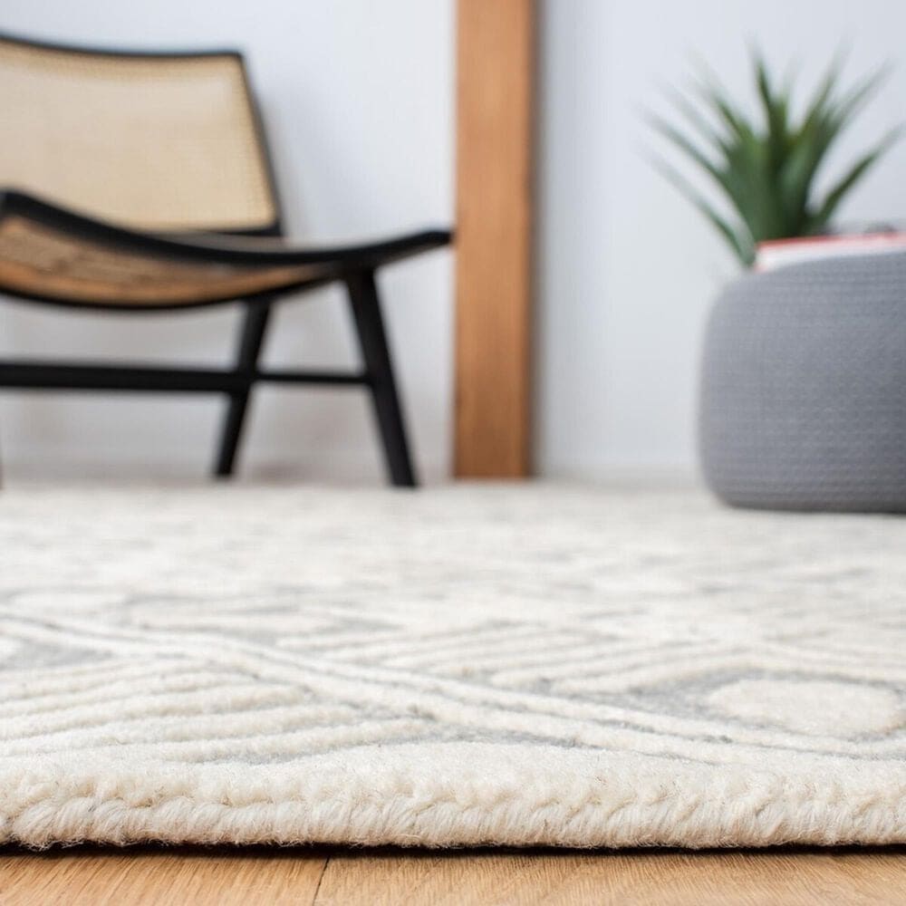 Safavieh Micro-Loop MLP262F 2&#39;3&quot; x 7&#39; Gray and Ivory Runner, , large