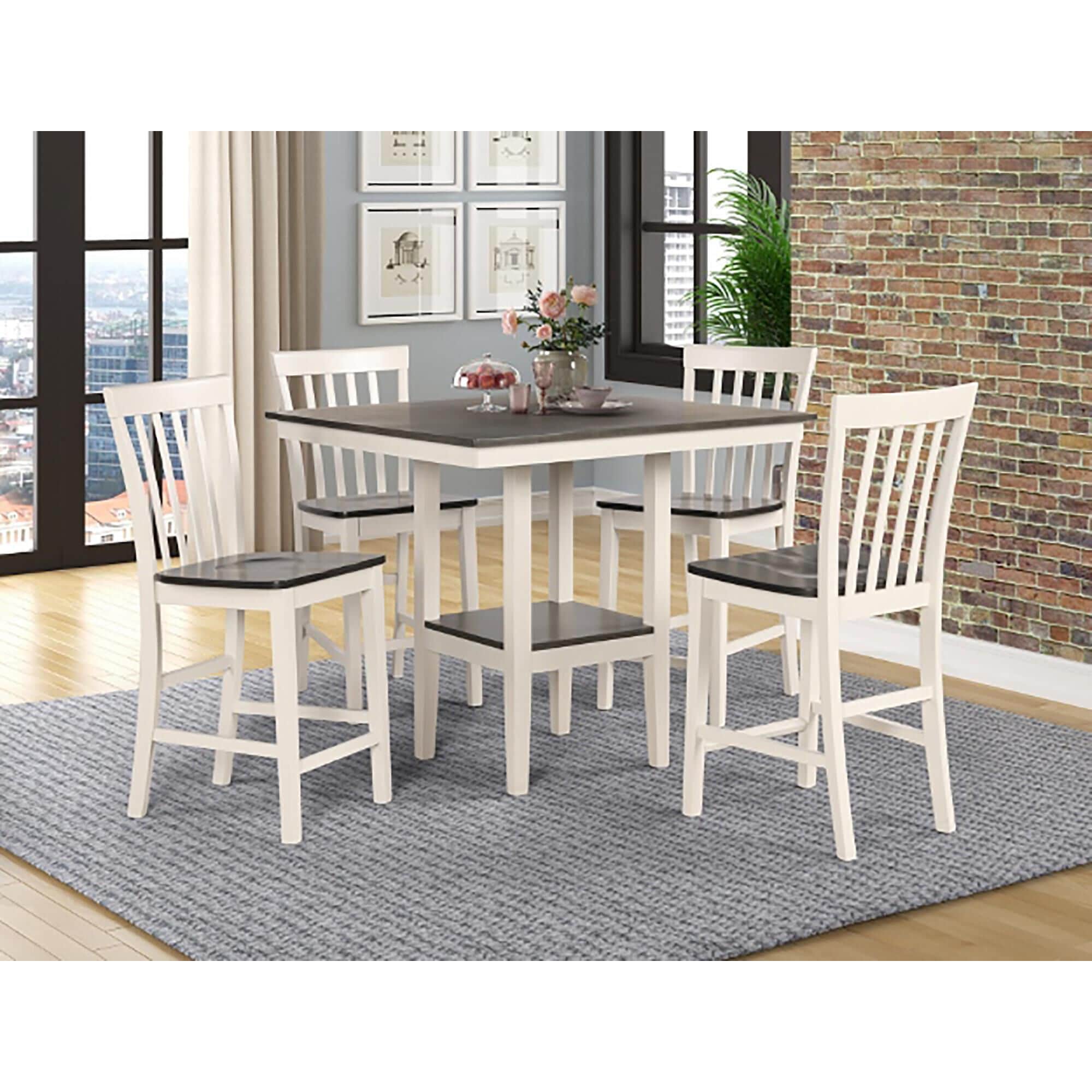 White square store table and chairs