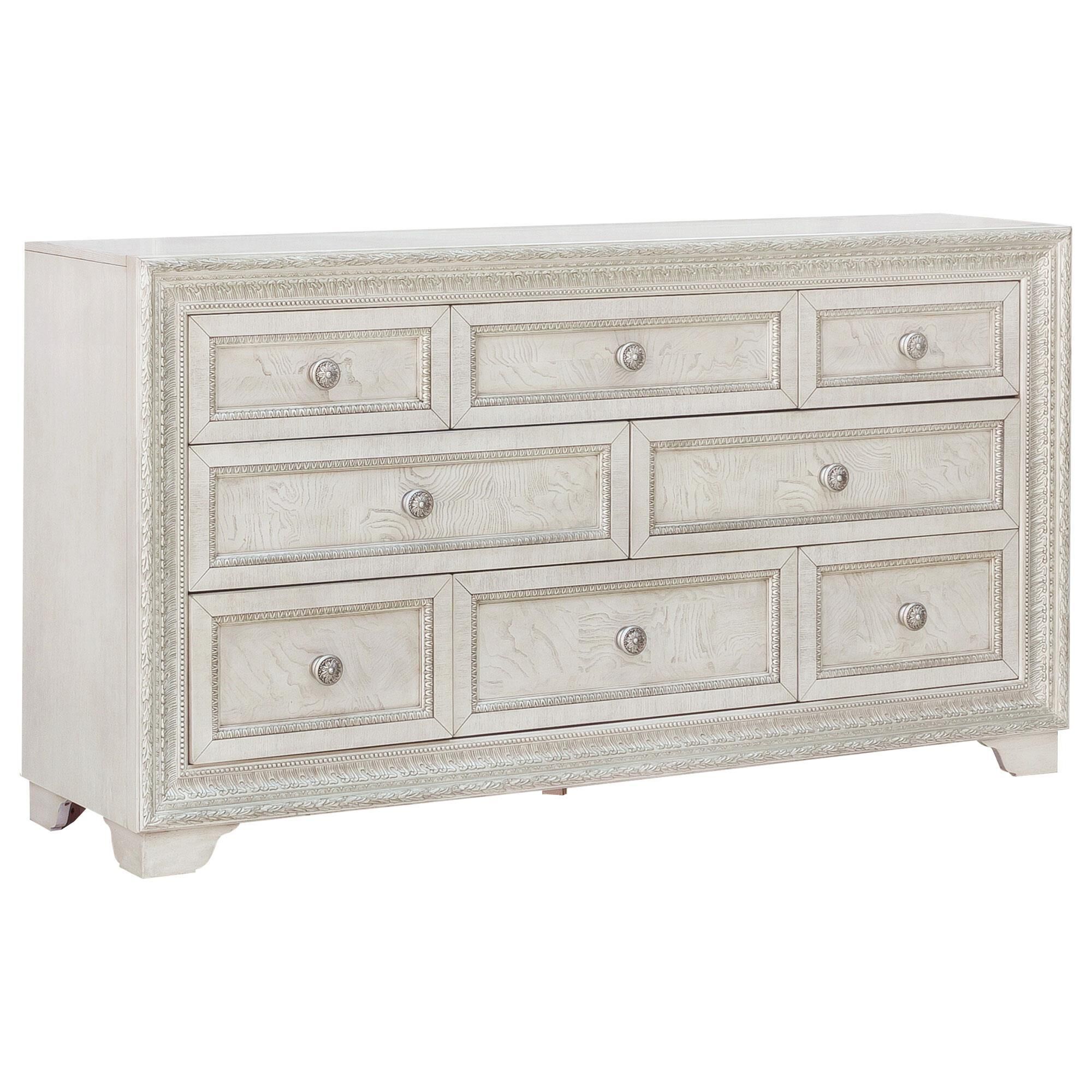 Chapel Hill Camila 8 Drawer Dresser without Mirror in Camila White