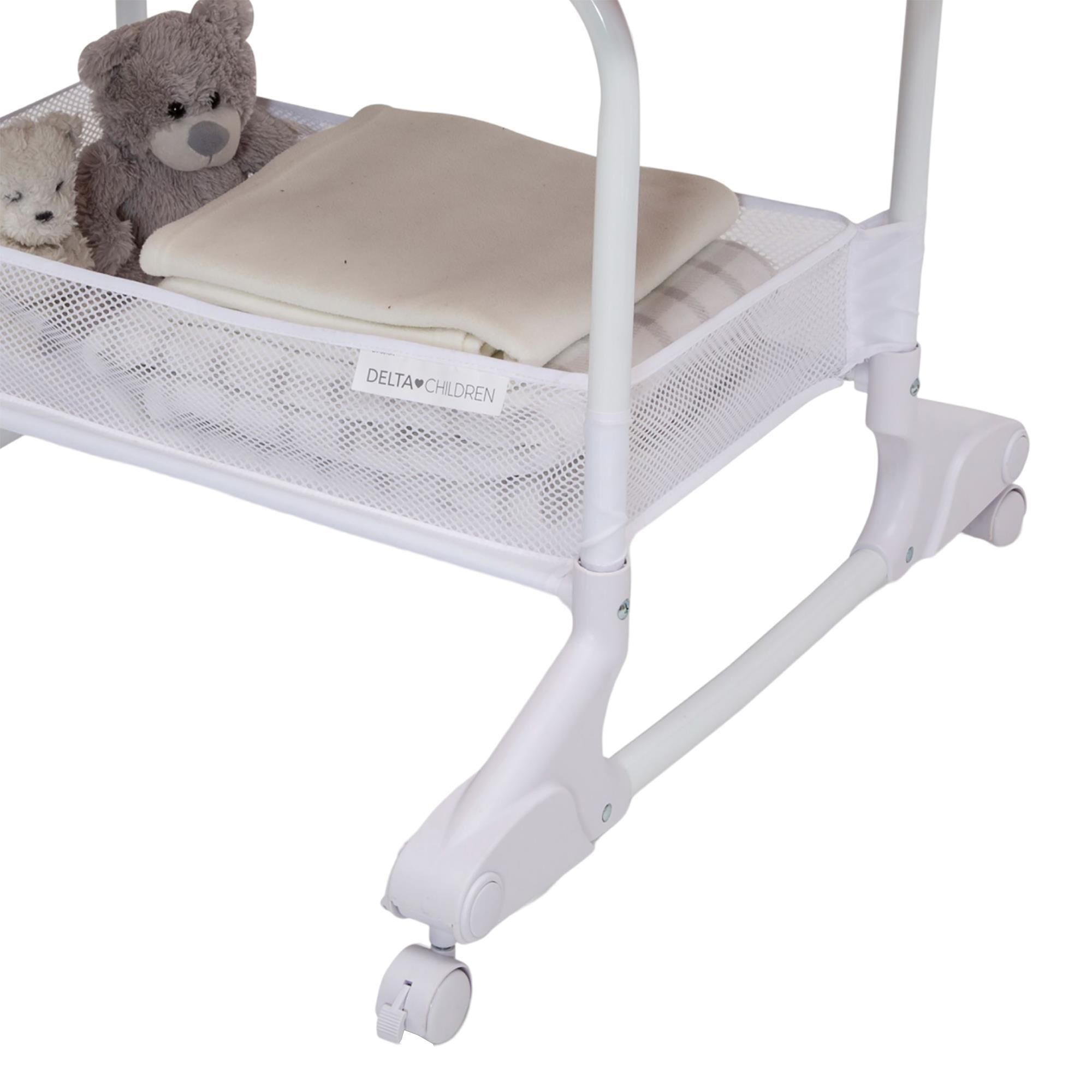 Delta rocking bassinet hotsell