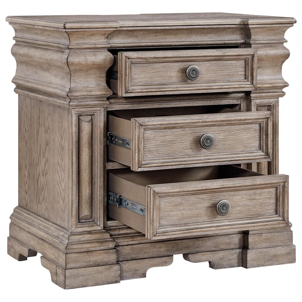 Millenium Blairhurst 4-Piece Queen Bedroom Set with Lights and USB Ports, , large