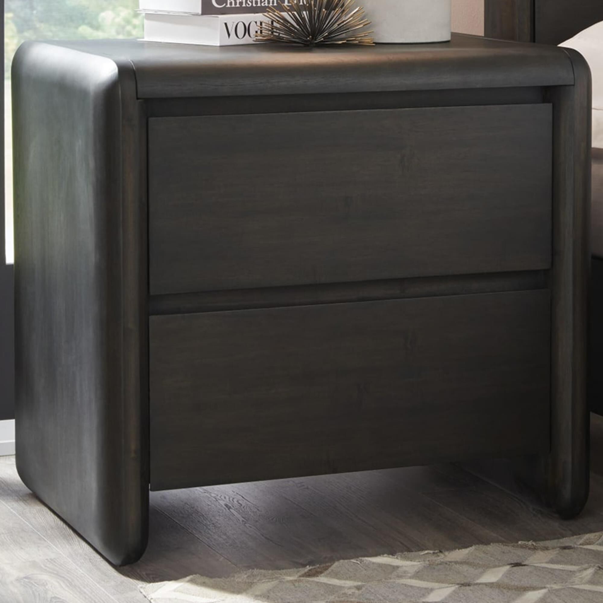 Urban Home Xolani 2-Drawer Nightstand in Jaguar