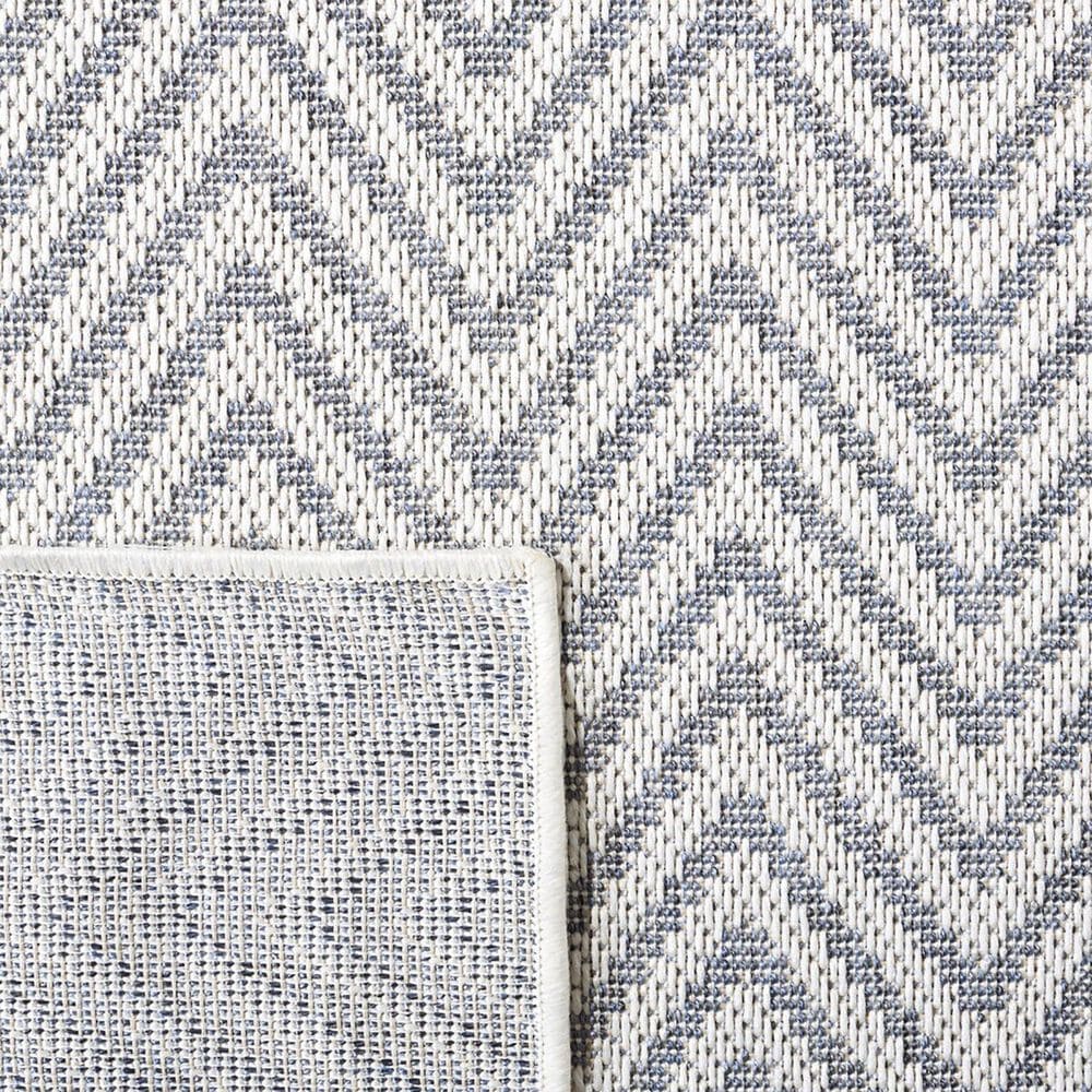 Safavieh Martha Stewart Cyprus 4&#39;5&quot; x 6&#39;5&quot; Blue and Creme Area Rug, , large