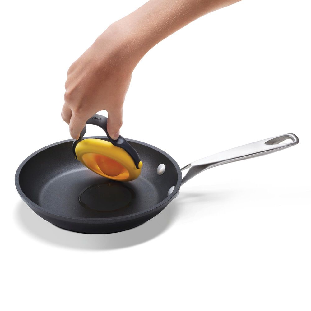 Dreamfarm Flegg Flip Serve Egg Ring in Yellow and Black &#40;Set of 2&#41;, , large