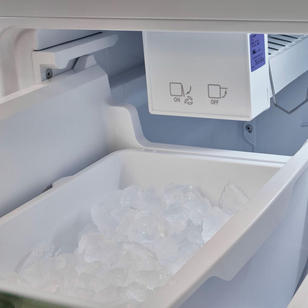 Unique Appliances Classic Retro 18 Cu. Ft Bottom Freezer Refrigerator in Marshmallow White, , large