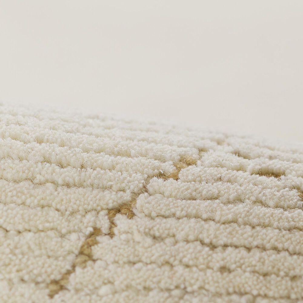 Momeni Everett 8&#39; x 10&#39; Ivory Area Rug, , large