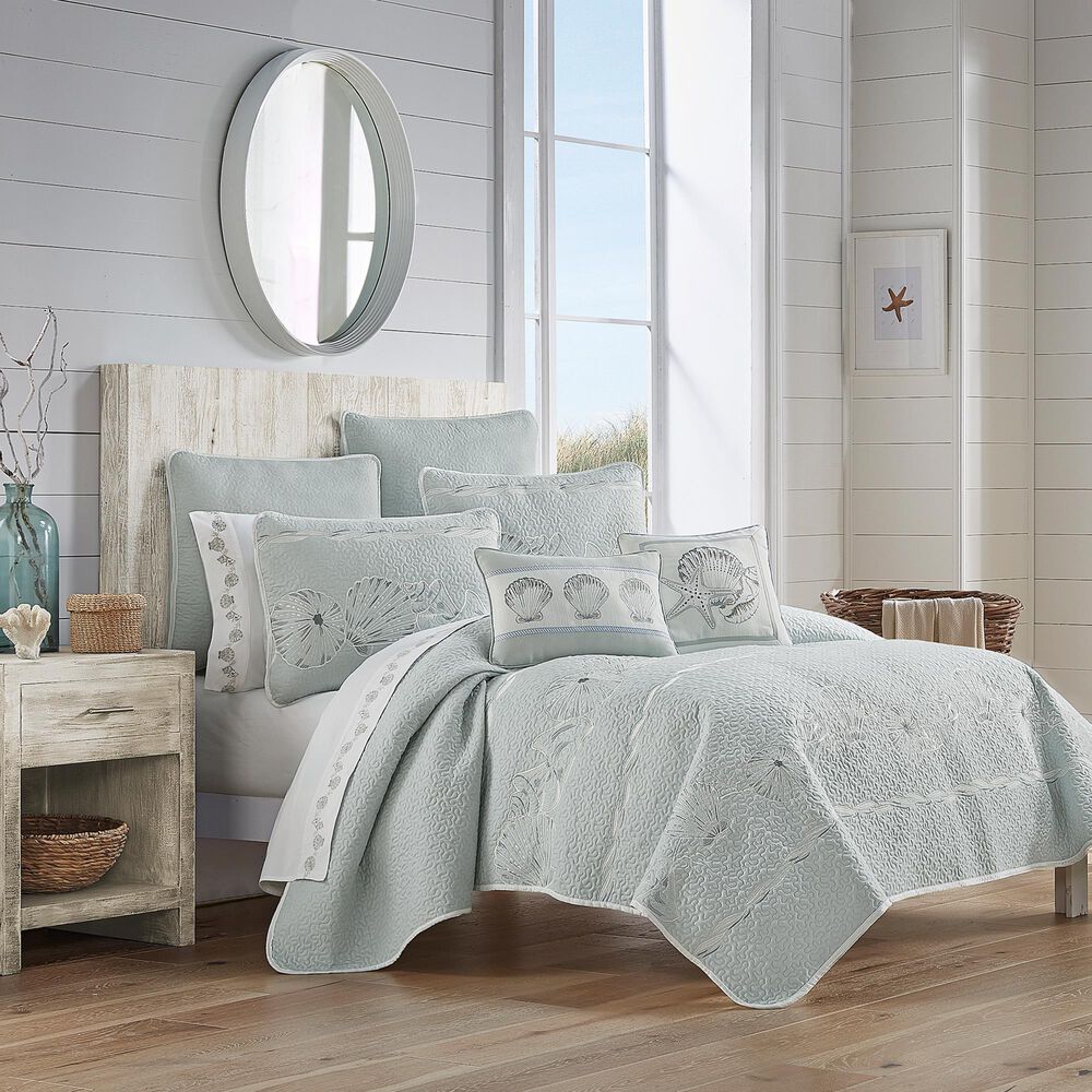 J. Queen New York Water&#39;s Edge 3-Piece King/California King Quilt Set in Aqua, , large