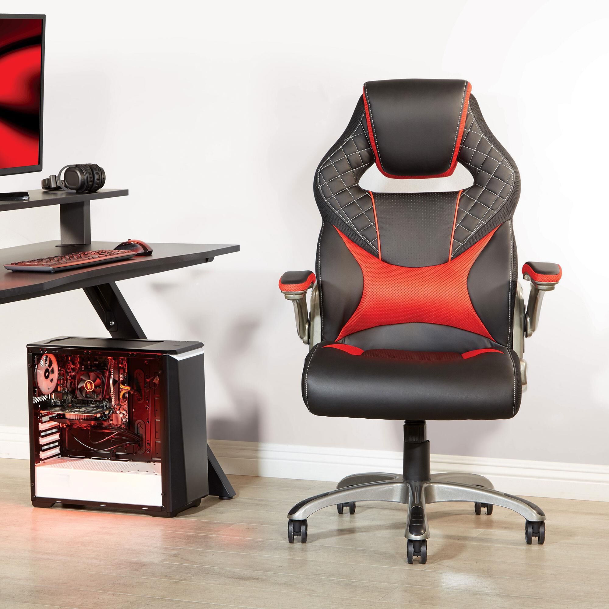 Staples red sales gaming chair