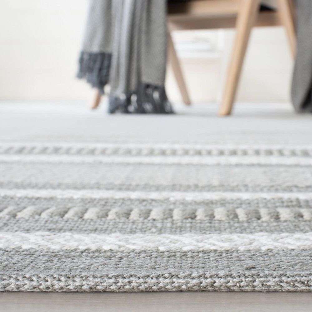 Safavieh Montauk MTK214F 2&#39;6&quot; x 6&#39; Grey and Ivory Runner, , large