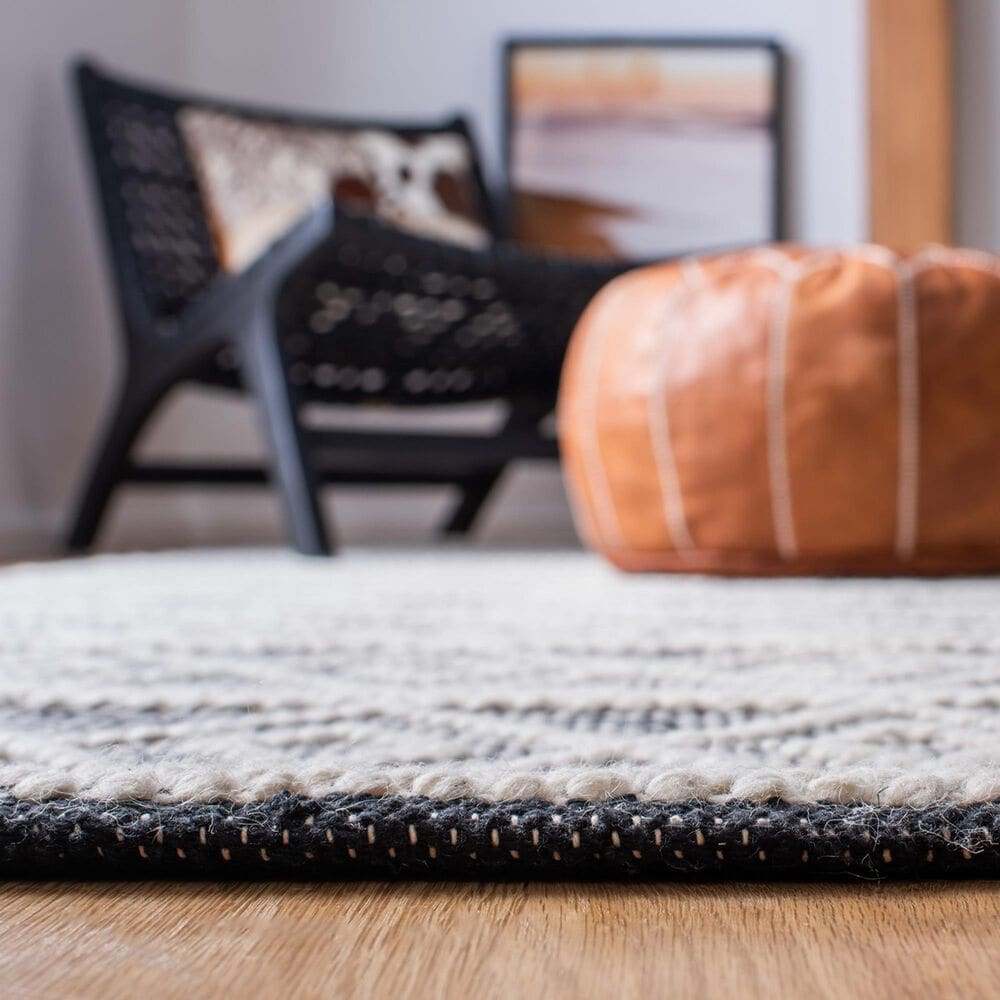 Safavieh Natura NAT477A 2&#39;3&quot; x 8&#39; Ivory and Black Runner, , large