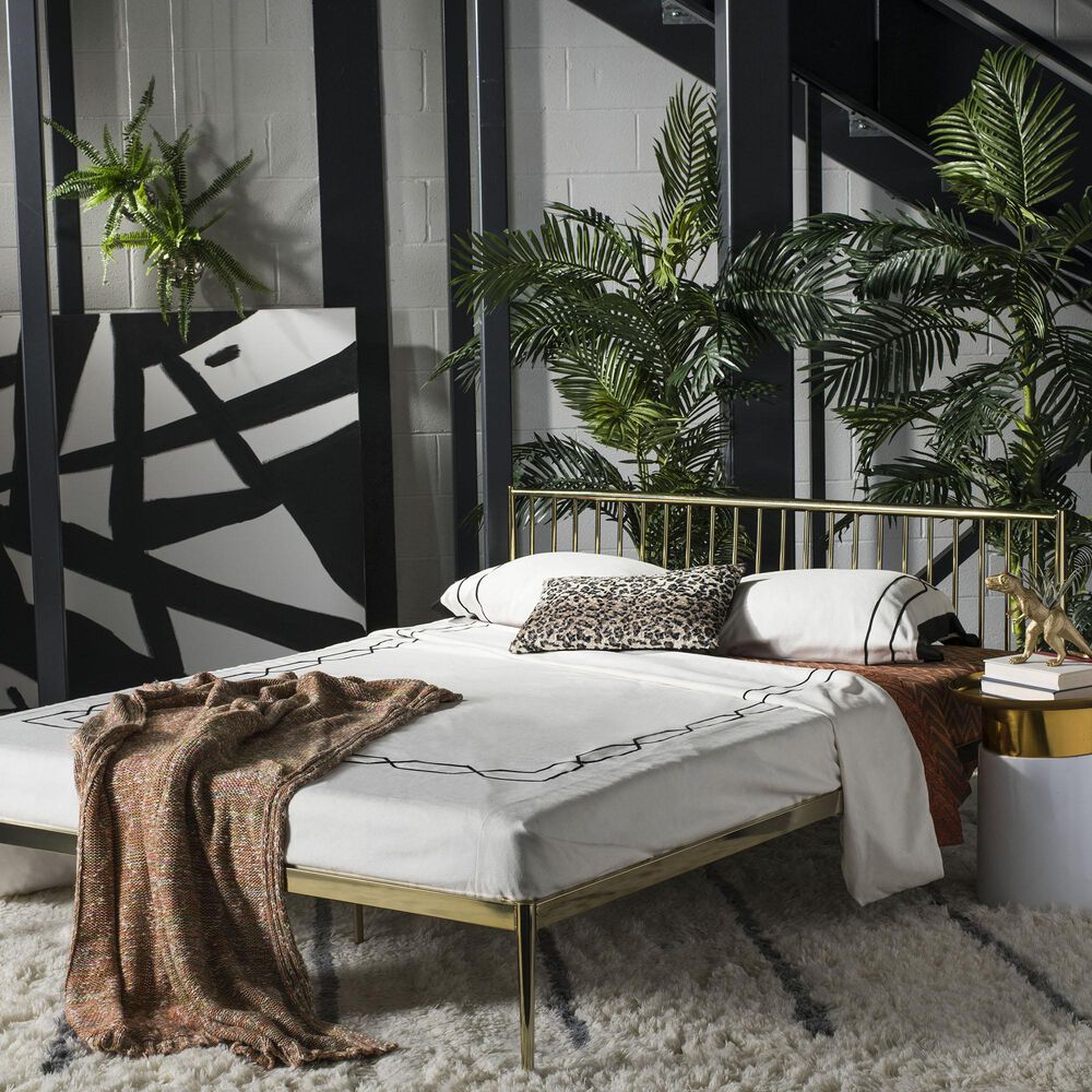 Safavieh Eliza Queen Metal Bed in Gold, , large