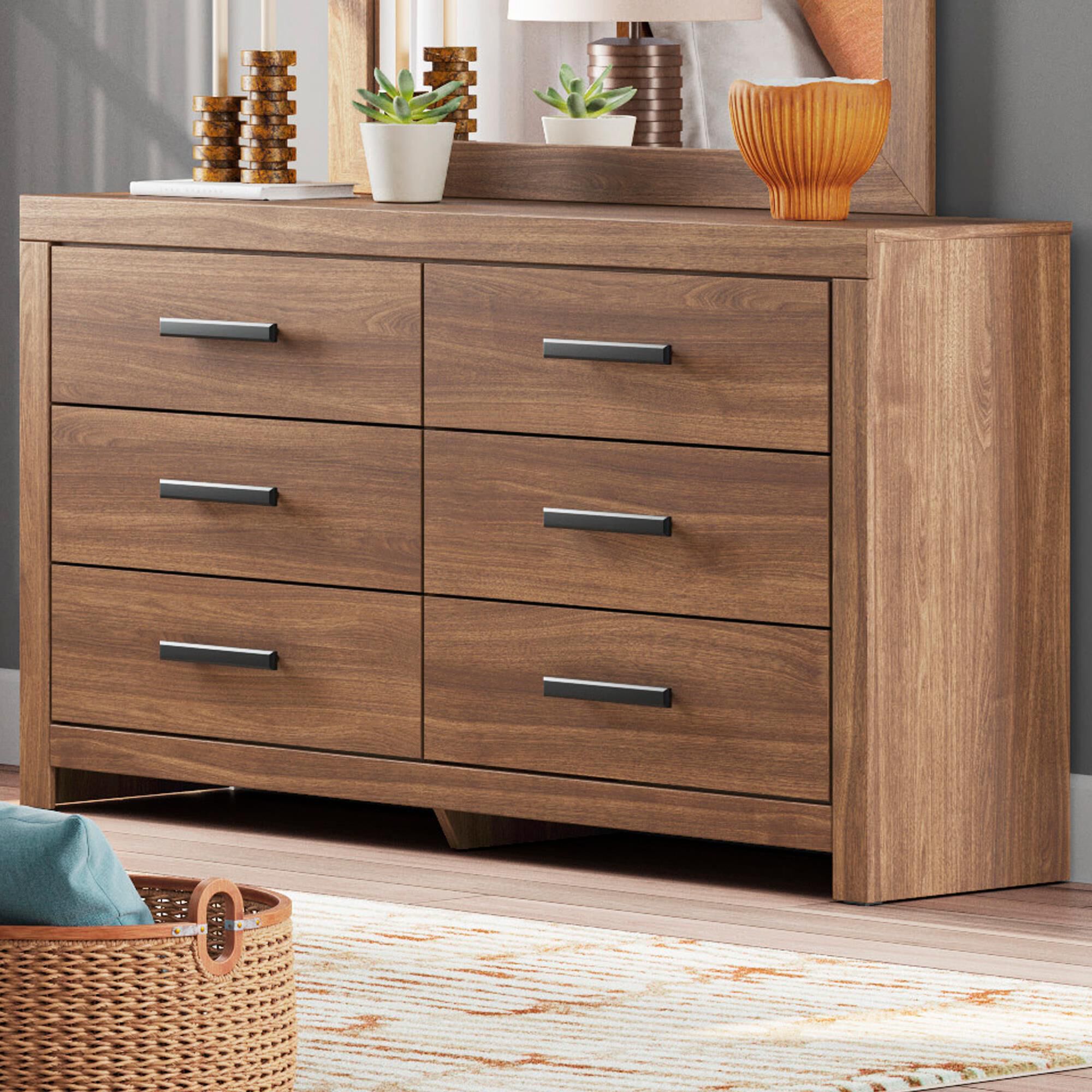 Ashley Broachmyn 6-Drawer Dresser Only in Auburn