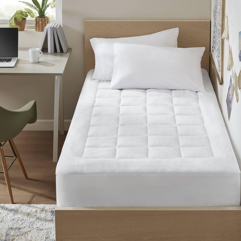 Hampton Park Cloud Soft Twin Overfilled Plush Hypoallergenic Down Alternative Waterproof Mattress Pad in White, , large