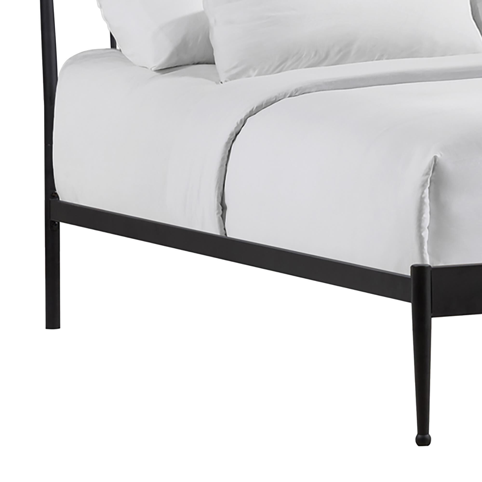 Hawthorne Furniture Farmhouse Queen Metal Panel Bed in Matte
