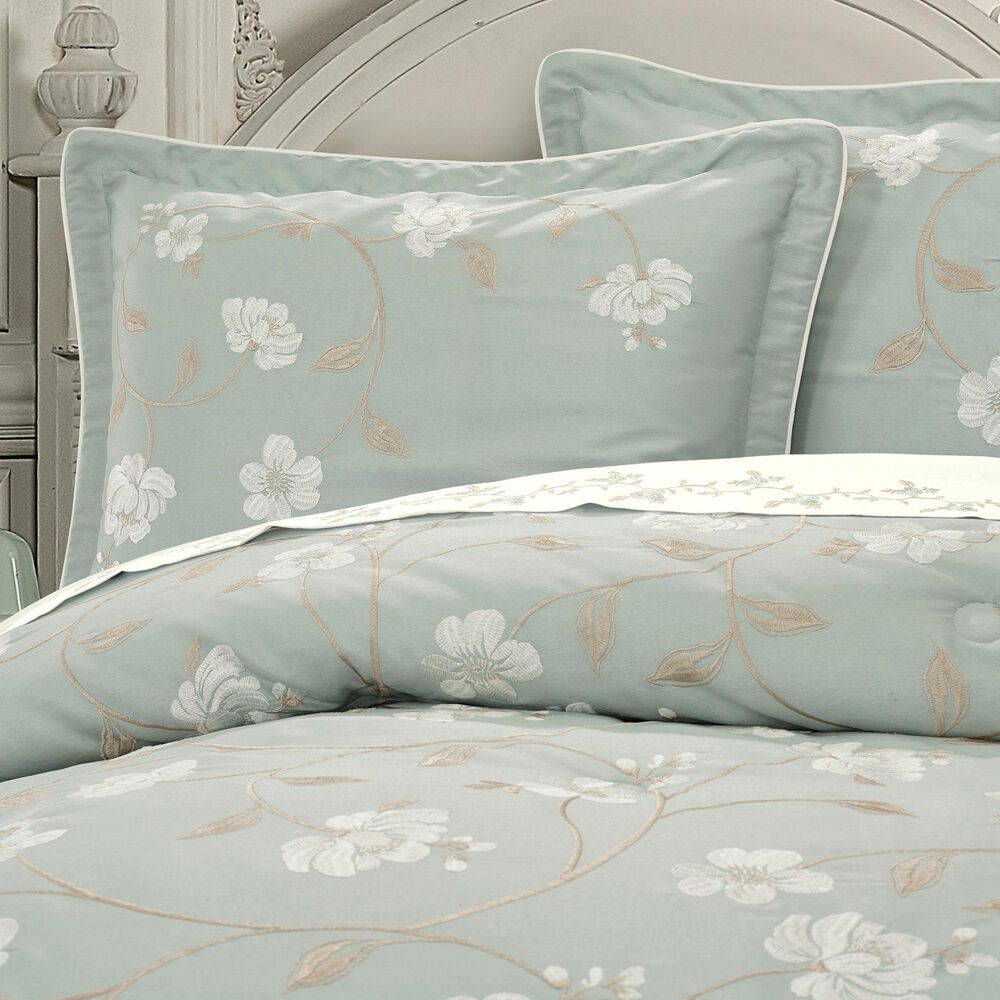 J. Queen New York Spring Garden 4-Piece California King Comforter Set in Spa, , large