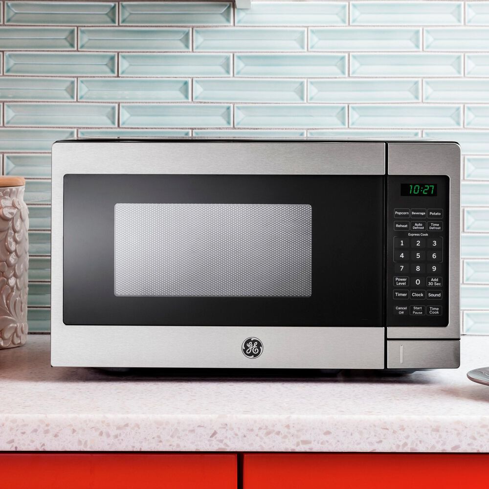 GE Appliances 0.7 Cu. Ft. Capacity Countertop Microwave Oven ...