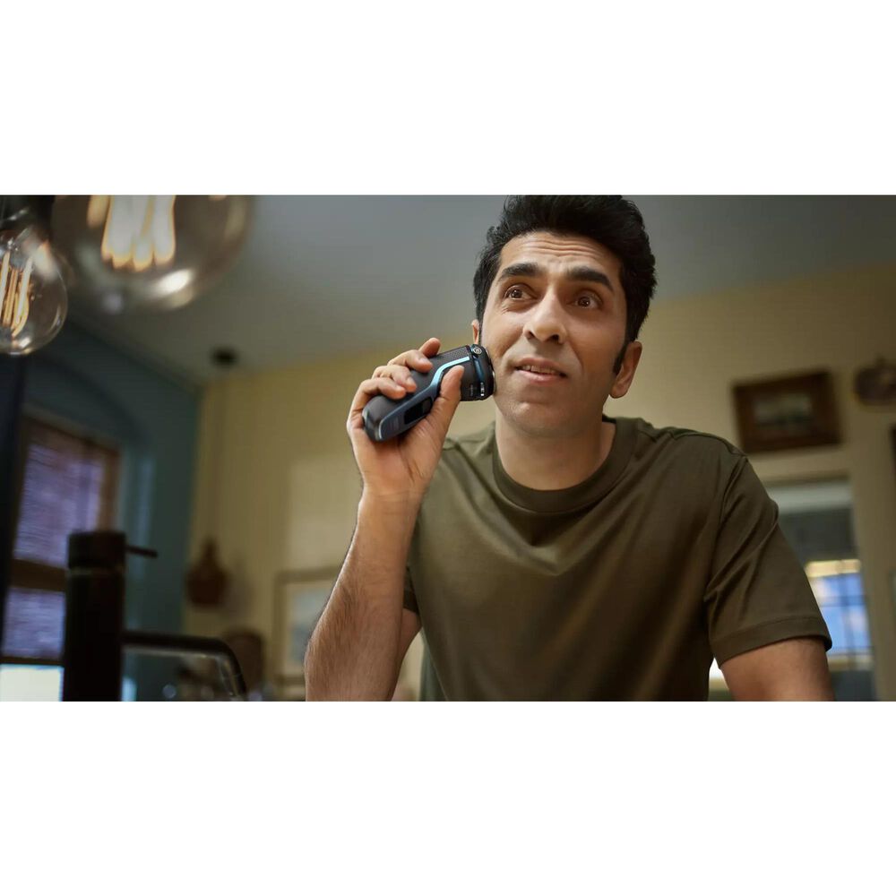 Norelco 3600 Wet and Dry Electric Shaver in Storm Blue, , large