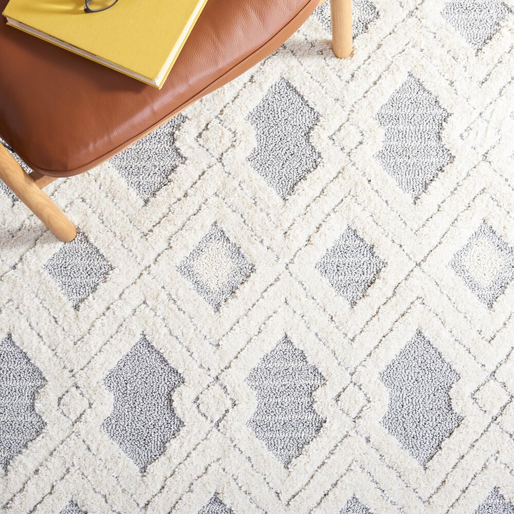 Safavieh Martha Stewart Lucia Shag MSR0728A 2&#39;6&quot; x 3&#39;9&quot; White and Light Grey Area Rug, , large