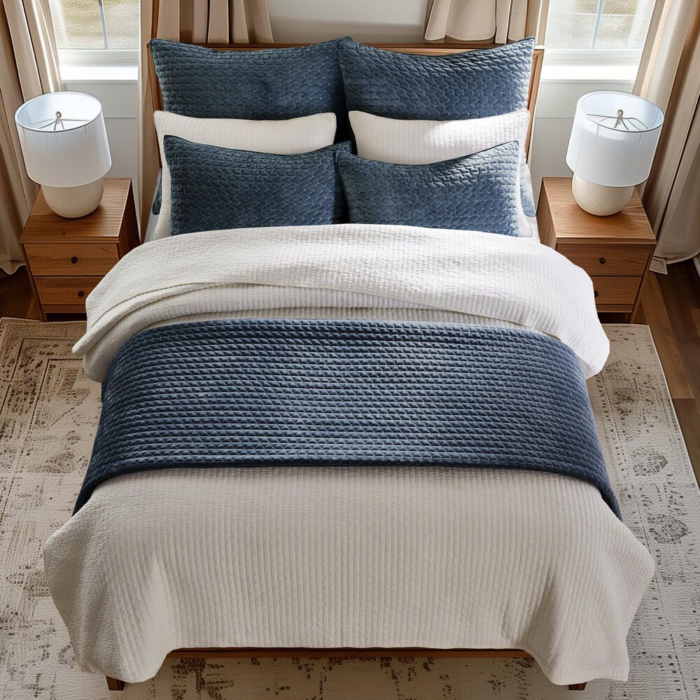 Levtex Velvet Stitch 3-Piece King/California King Reversible Quilt Set in Navy, , large