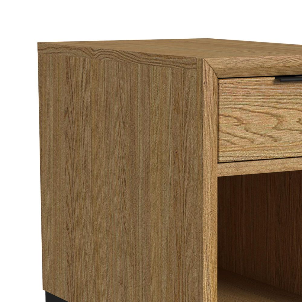 Hawthorne Furniture Newport Chairside Table in Natural Oak, , large
