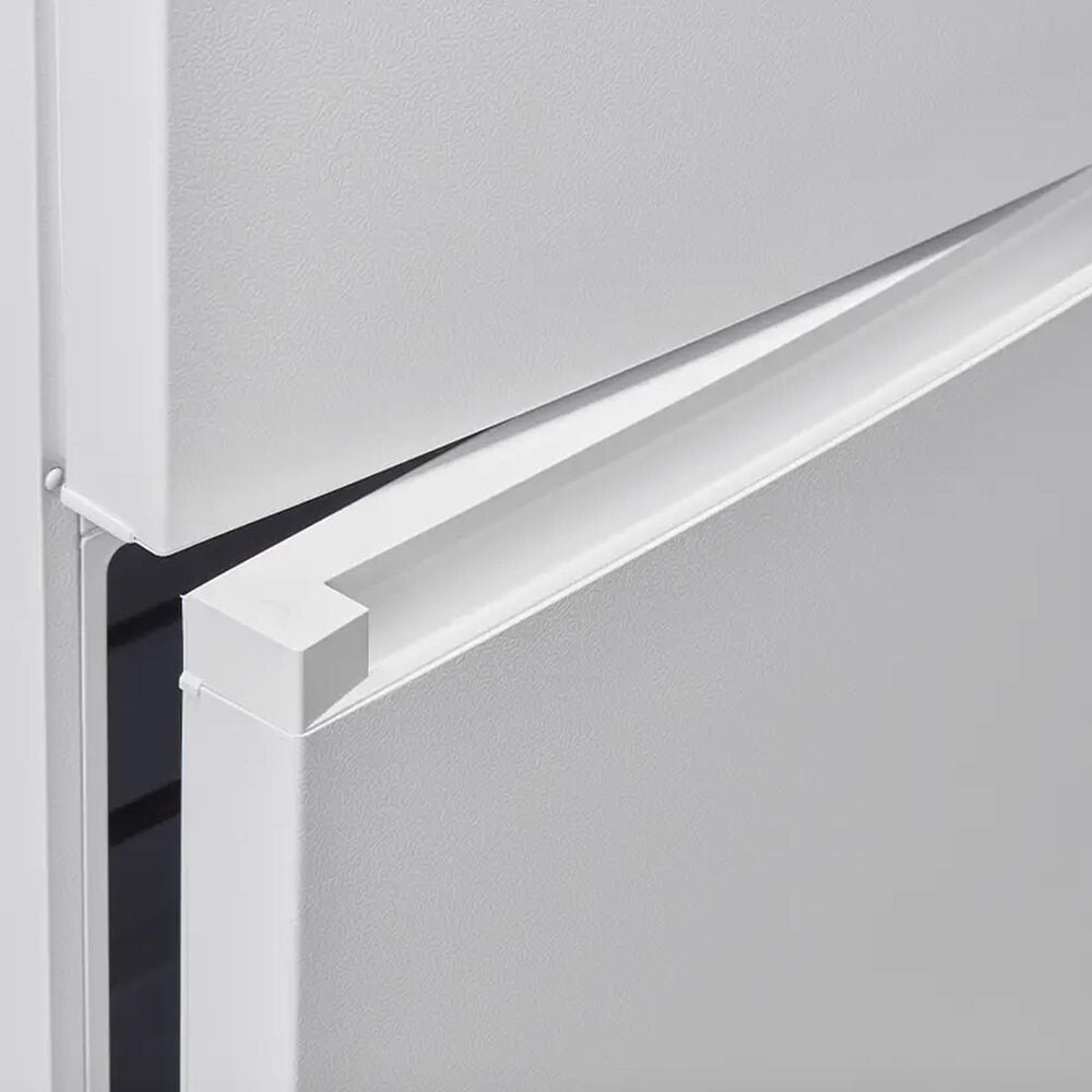 Midea 20.5 Cu. Ft. Garage Ready Top-Freezer Refrigerator in White, , large