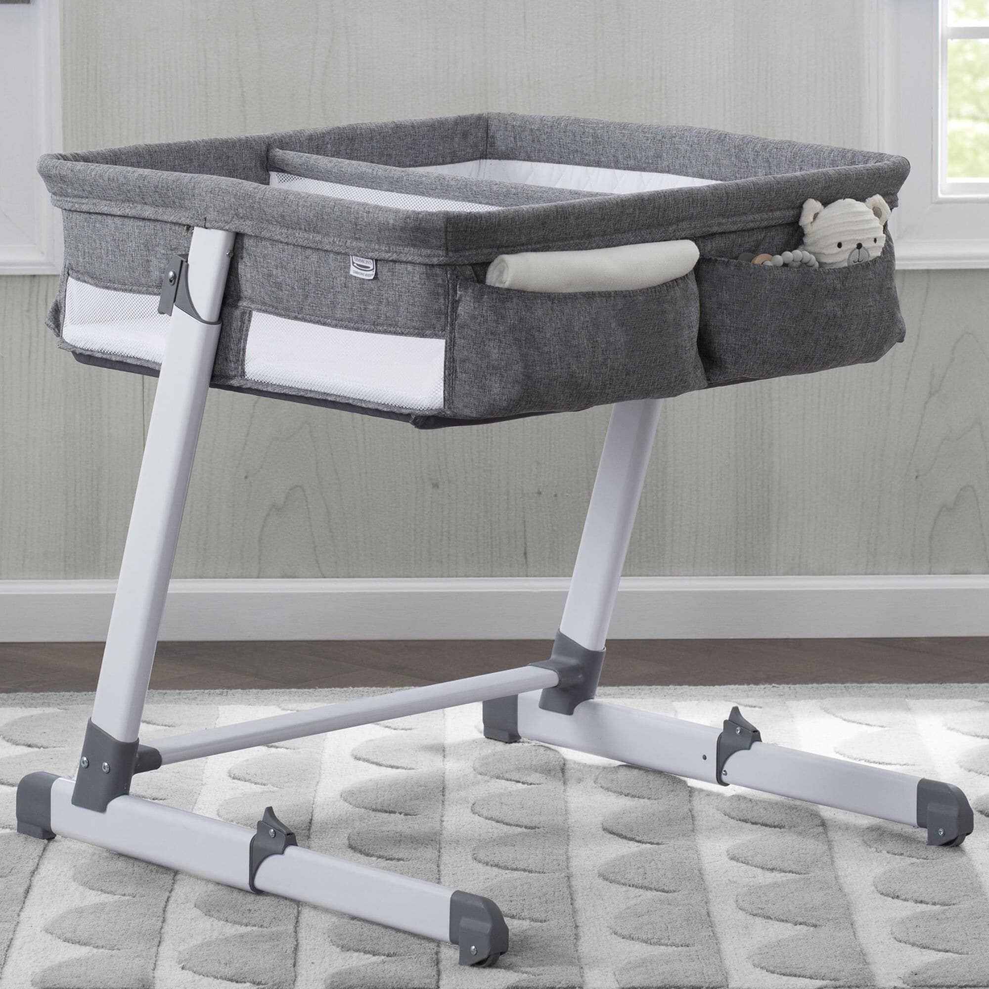 Simmons white bassinet sales