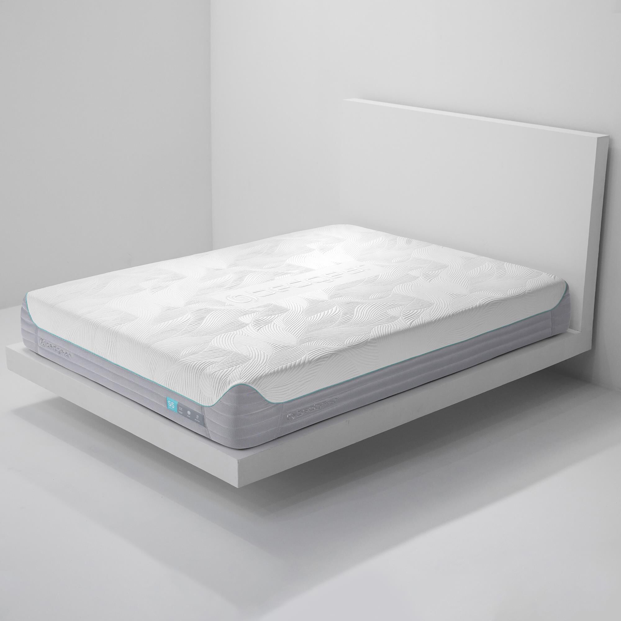 Bedgear S5 LS Medium Queen Mattress in a Box