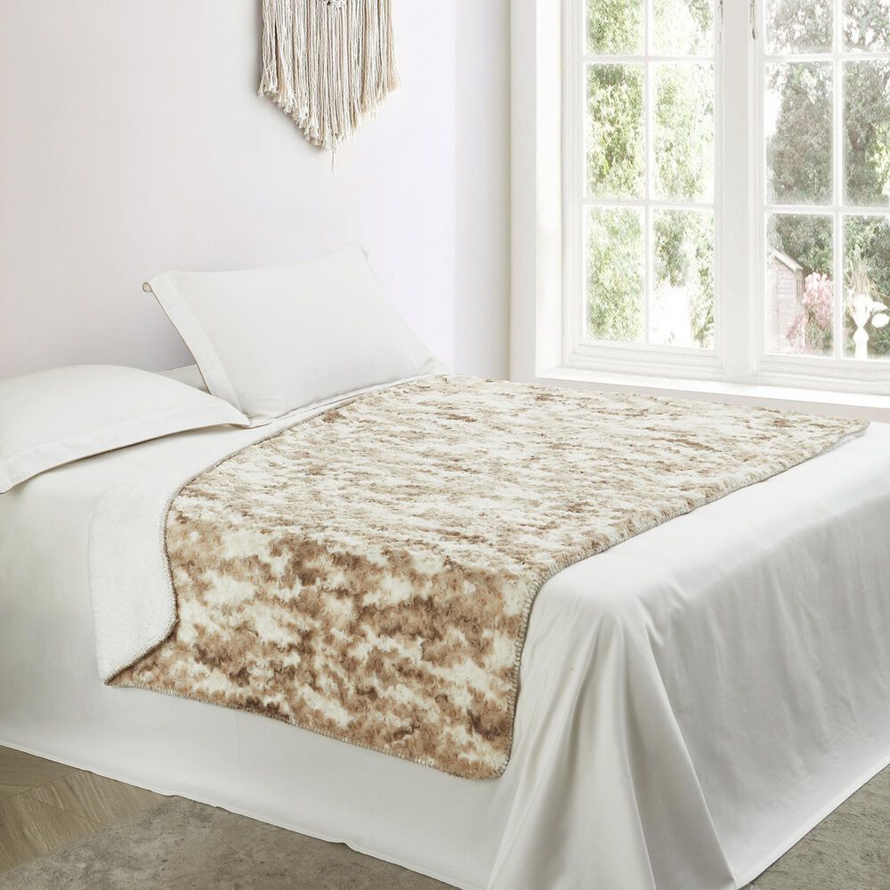 Duke Imports Root Beer Float Plush Throw in Brown, Beige and White, , large
