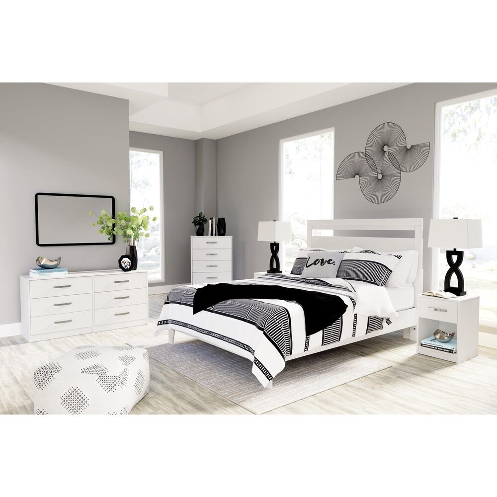 Ashley Flannia 5-Drawer Chest in White, , large