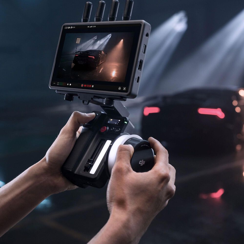 DJI DJI Focus Pro Hand Unit in Black, , large
